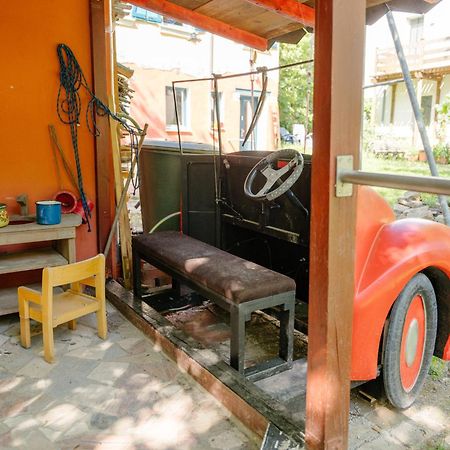The Upholstery Tinyhouse Deluxe Eco Chalet Kreativ Citynah Chemnitz Buitenkant foto
