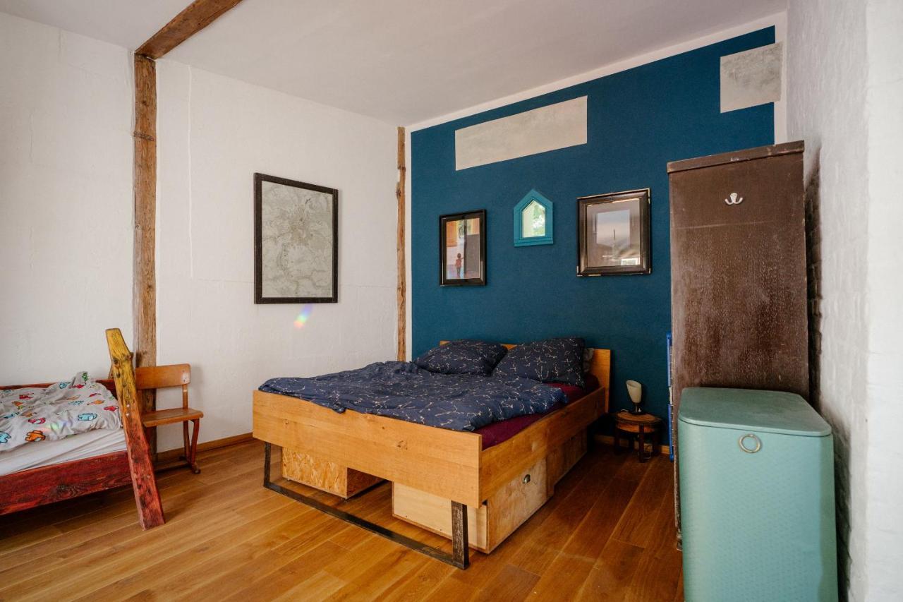 The Upholstery Tinyhouse Deluxe Eco Chalet Kreativ Citynah Chemnitz Buitenkant foto
