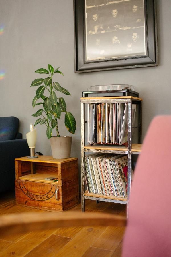 The Upholstery Tinyhouse Deluxe Eco Chalet Kreativ Citynah Chemnitz Buitenkant foto