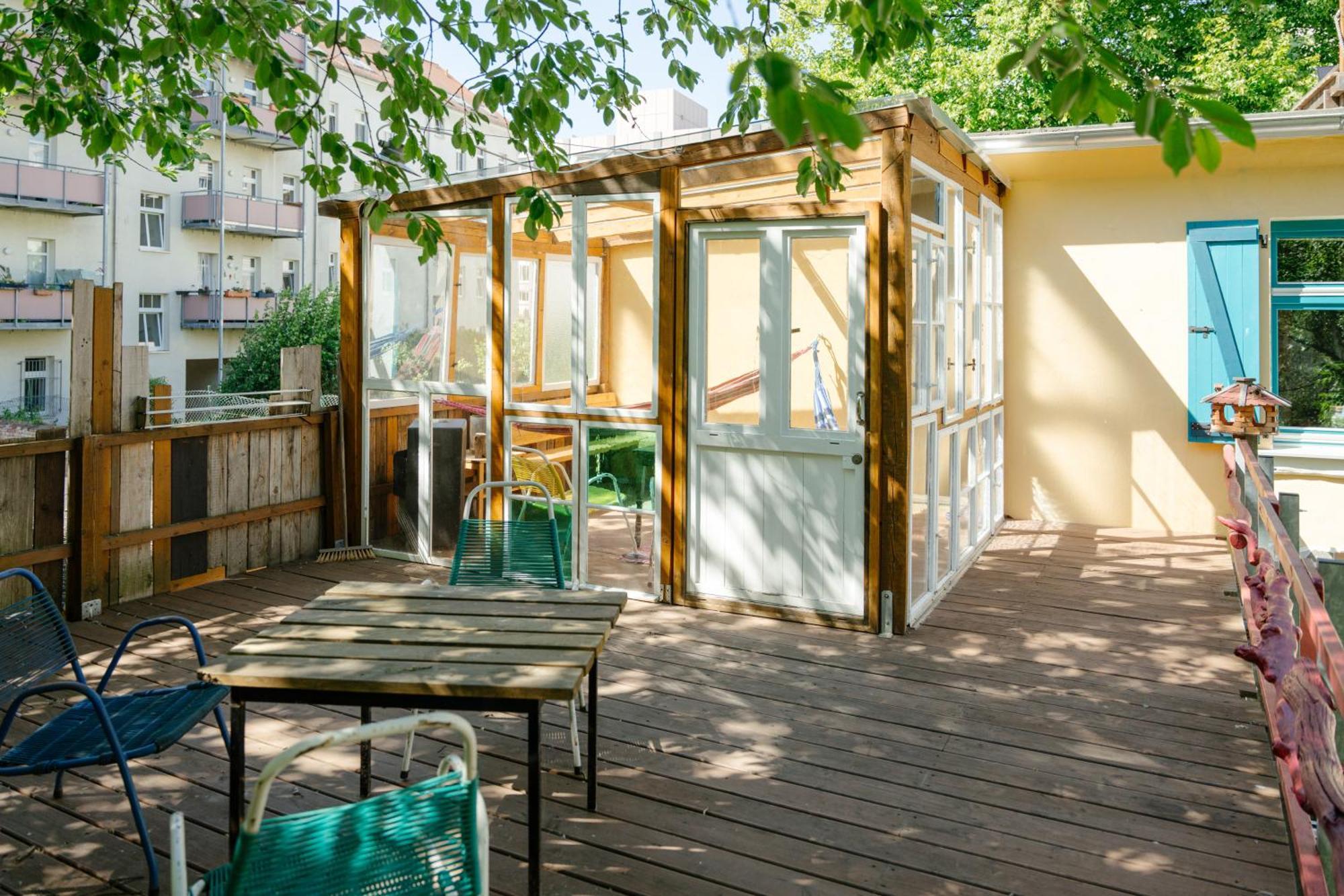 The Upholstery Tinyhouse Deluxe Eco Chalet Kreativ Citynah Chemnitz Buitenkant foto