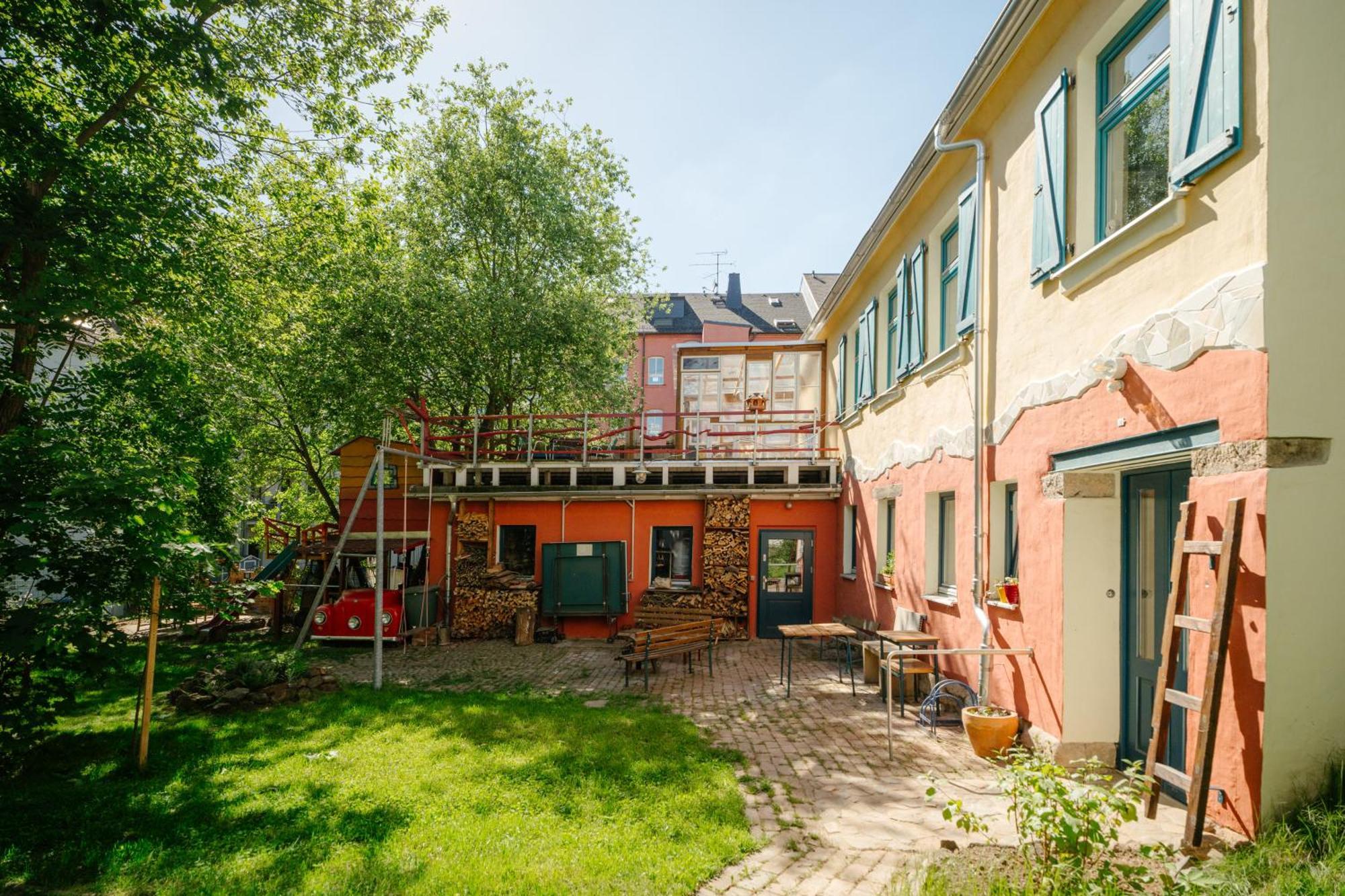 The Upholstery Tinyhouse Deluxe Eco Chalet Kreativ Citynah Chemnitz Buitenkant foto
